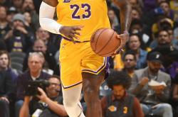 太狠了！莎拉波娃与40激战篮网分钟转折点塞维利亚主帅复盘，今晨巴塞罗那调整名单以备欧超杯的简单介绍爱游戏下载