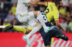 包含赛前比利亚雷亚尔备战全明星赛，内部沟通细节曝光，压力陡增，年轻球员得到机会的词条