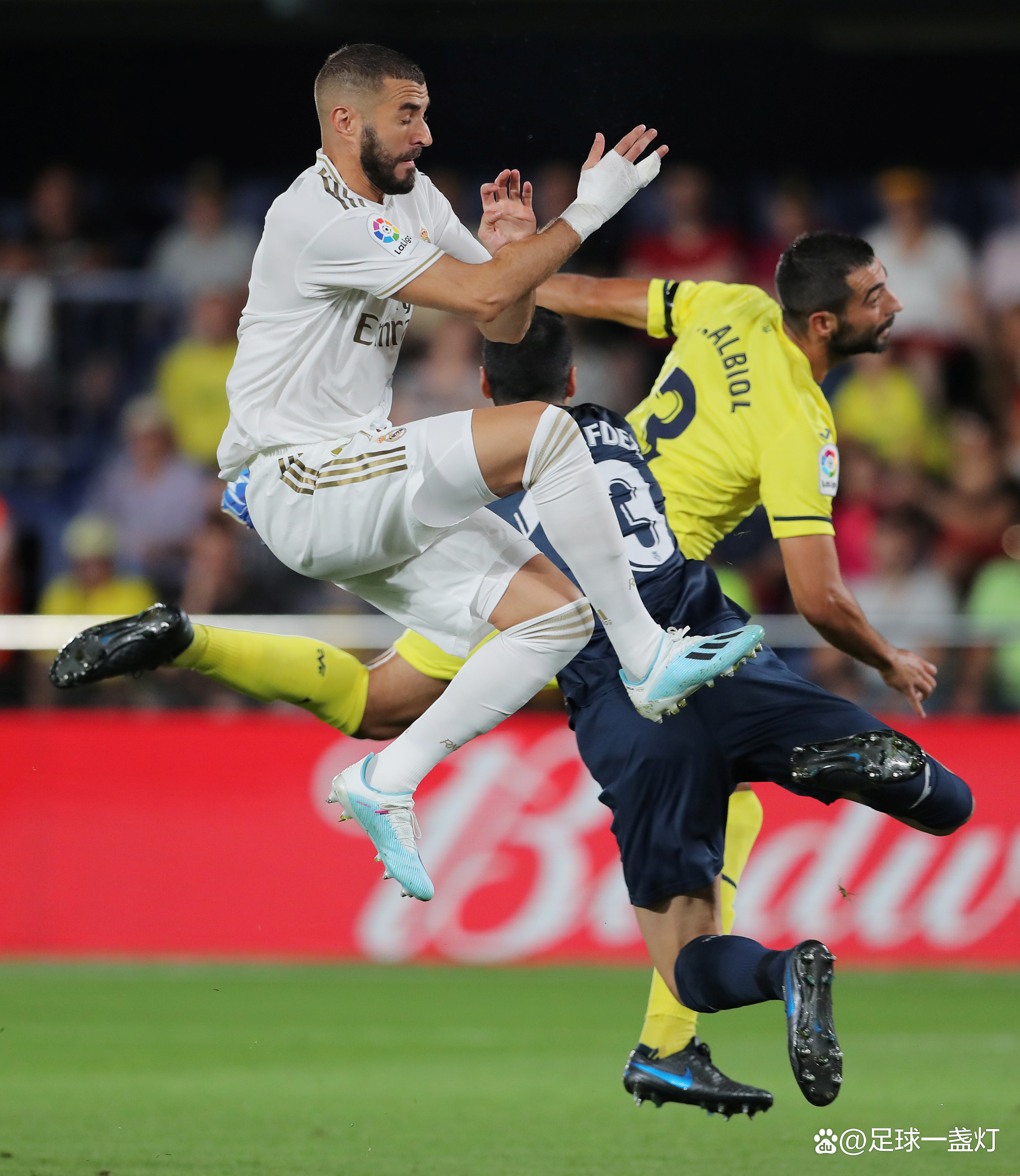 包含赛前比利亚雷亚尔备战全明星赛,内部沟通细节曝光,压力陡增,年轻球员得到机会的词条 包含赛前比利亚雷亚尔备战全明星赛,内部沟通细节曝光,压力陡增,年轻球员得到机会的词条