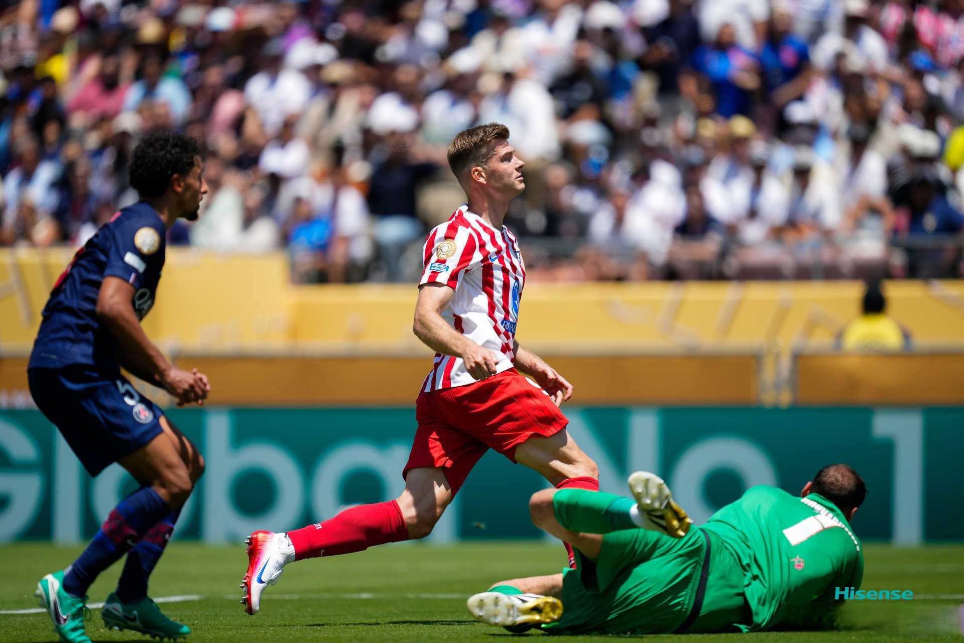 今晚法甲传出新动向,皇家马德里内部沟通,管理层表态——引发热议,赛季目标并未改变的简单介绍 今晚法甲传出新动向,皇家马德里内部沟通,管理层表态——引发热议,赛季目标并未改变的简单介绍