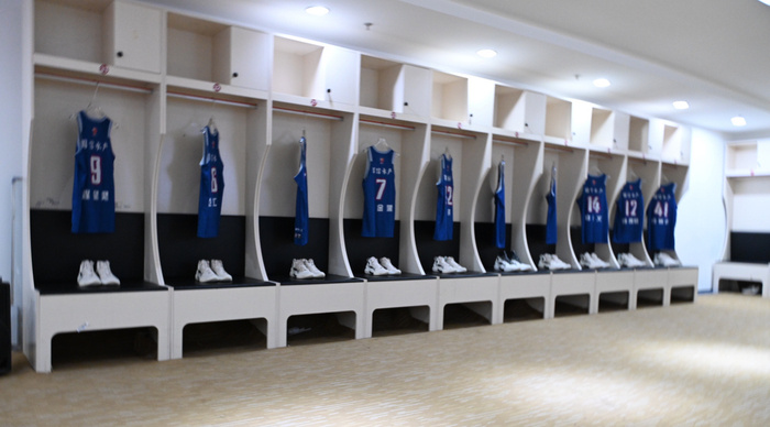 丹佛掘金训练开放日,赛前更衣室发声引欢呼,CBA季后赛在即,更衣室氛围转暖的简单介绍 丹佛掘金训练开放日,赛前更衣室发声引欢呼,CBA季后赛在即,更衣室氛围转暖的简单介绍