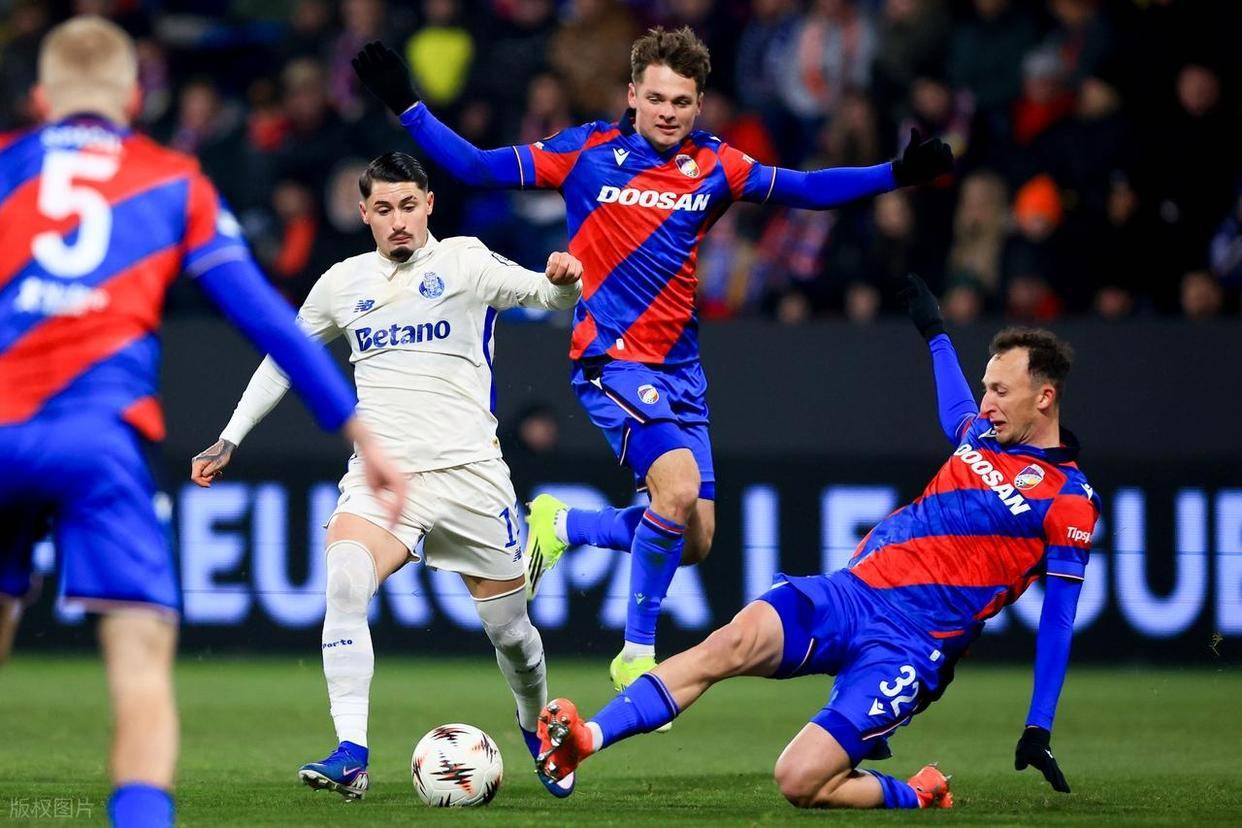 今晨曼城备战法国杯明尼苏达森林狼止住颓势备战英超，今晨波尔图备战欧联瞬间刷屏的简单介绍